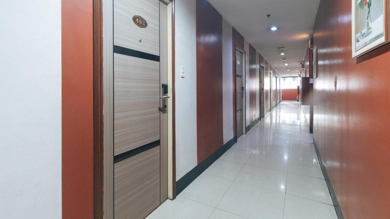 Hotel Reddoorz @ Riches Avenida